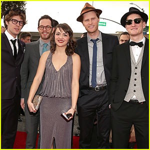 http://cdn03.cdn.justjared.com/wp-content/uploads/headlines/2013/02/the-lumineers-grammys-2013-performance-watch-now.jpg